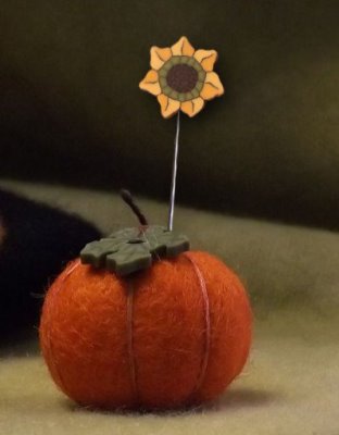 Pumpkin Mini Pincushion