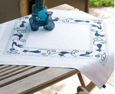 Cheerful Cats Tablecloth