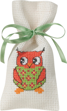 click here to view larger image of Rose Red Owl (counted cross stitch kit)