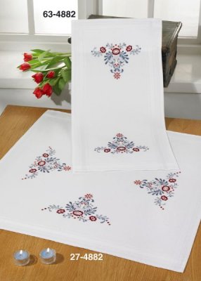 Classic Flowers Table Runner (Top)