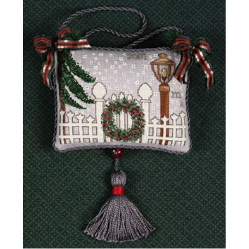 click here to view larger image of 2001 Ornament - Holiday Gate (counted cross stitch kit)