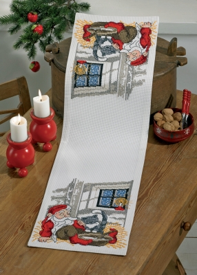 click here to view larger image of Santa and Cat Table Runner (counted cross stitch kit)