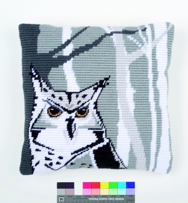 Hella (Owl) Cushion