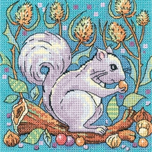 click here to view larger image of Grey Squirrel - Woodland Creatures (Aida) (counted cross stitch kit)