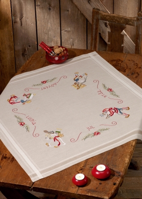 Advent Nature Table Topper