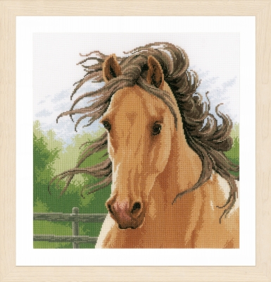 Mane In The Wind - 27ct