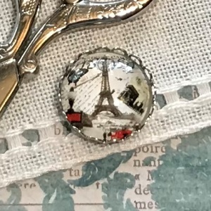 click here to view larger image of Paris Needle Minder (accessory)