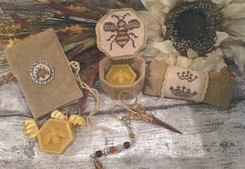Queen Bee Sewing Set