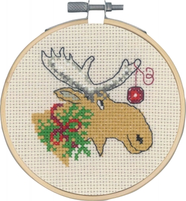 click here to view larger image of Moose and Christmas Ball (counted cross stitch kit)