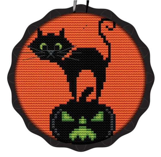 Spooky Ornament - Cat w/Pumpkin