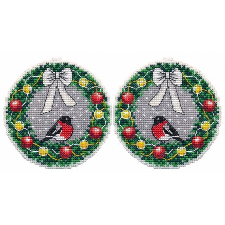 click here to view larger image of Christmas Toy - Wreath (counted cross stitch kit)