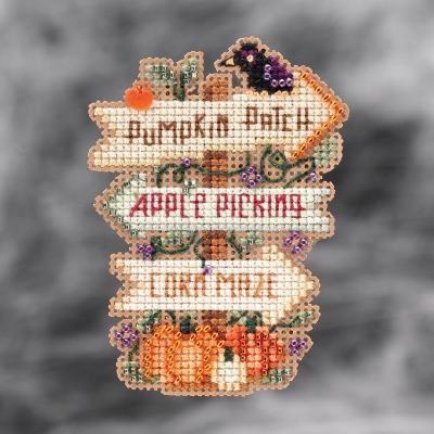 click here to view larger image of Fall Fun (2021) (counted cross stitch kit)