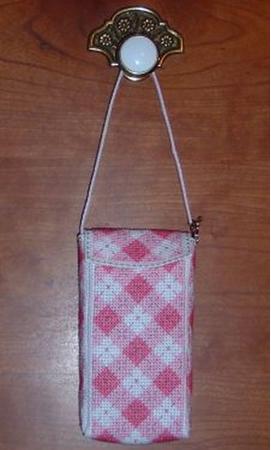 click here to view larger image of In the Pink - Cell Phone Purse (chart)