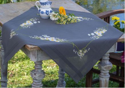 Daisies Tablecloth