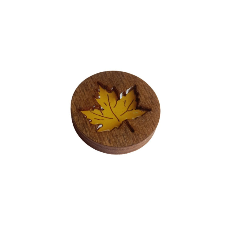 Magnetic Needle Holder - Maple Leaf