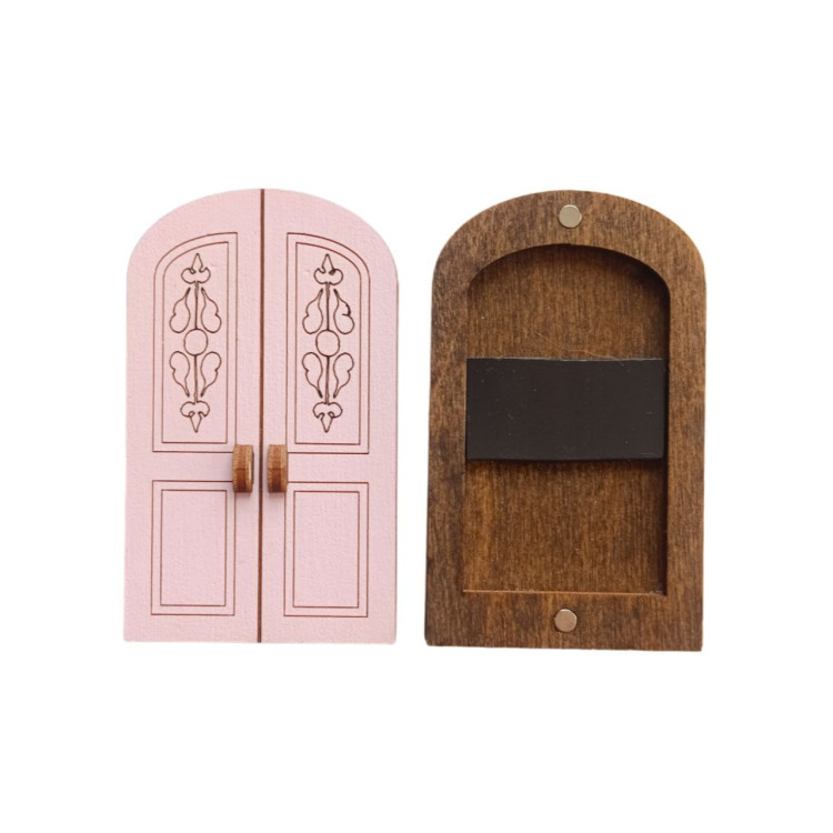 Wooden Needle Case - Pink Door