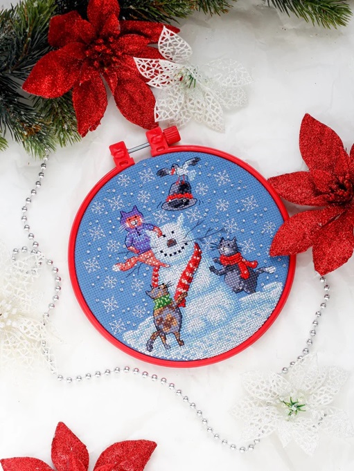 click here to view larger image of Snowman Cat (counted cross stitch kit)