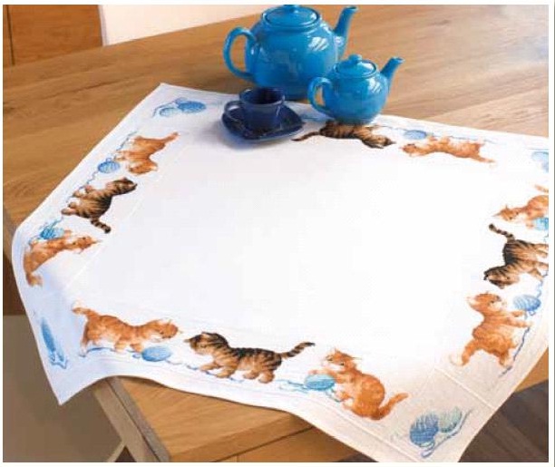 click here to view larger image of Cat Tablecloth (counted cross stitch kit)