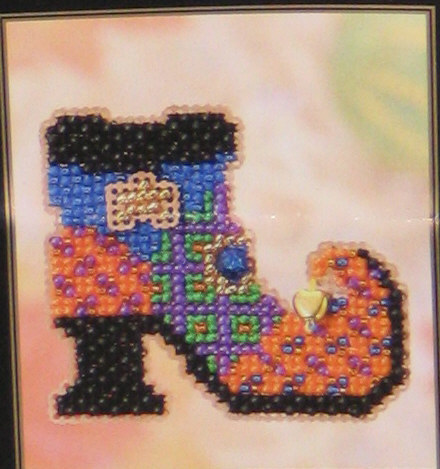 click here to view larger image of Wanda's Boot (button-bead kit)