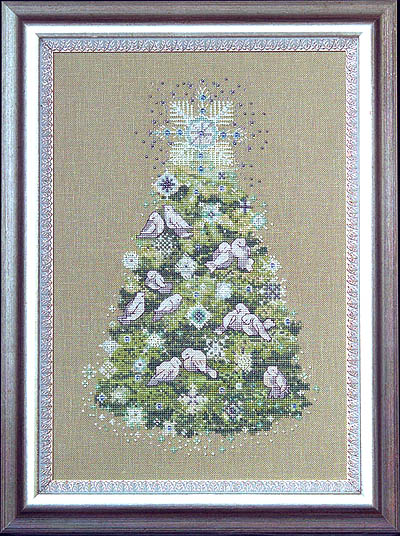 Christmas Tree 2007 (w/beads and floss)